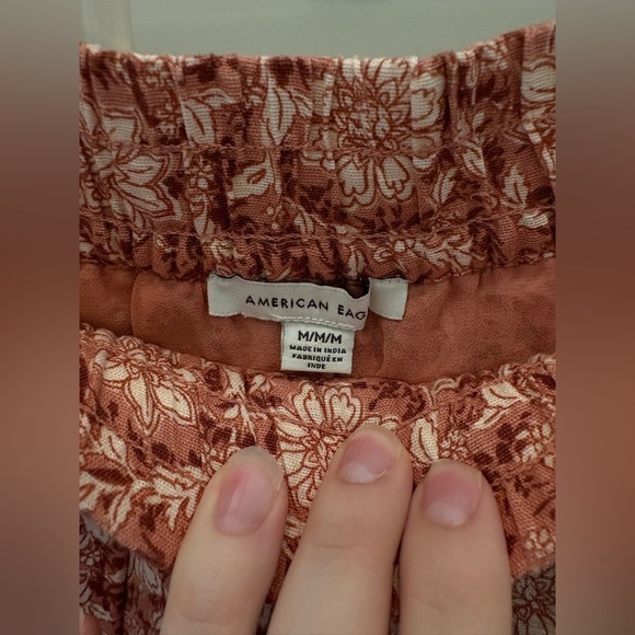 American Eagle Floral Pleated Mini Skirt Size M NWT - Picture 8 of 9
